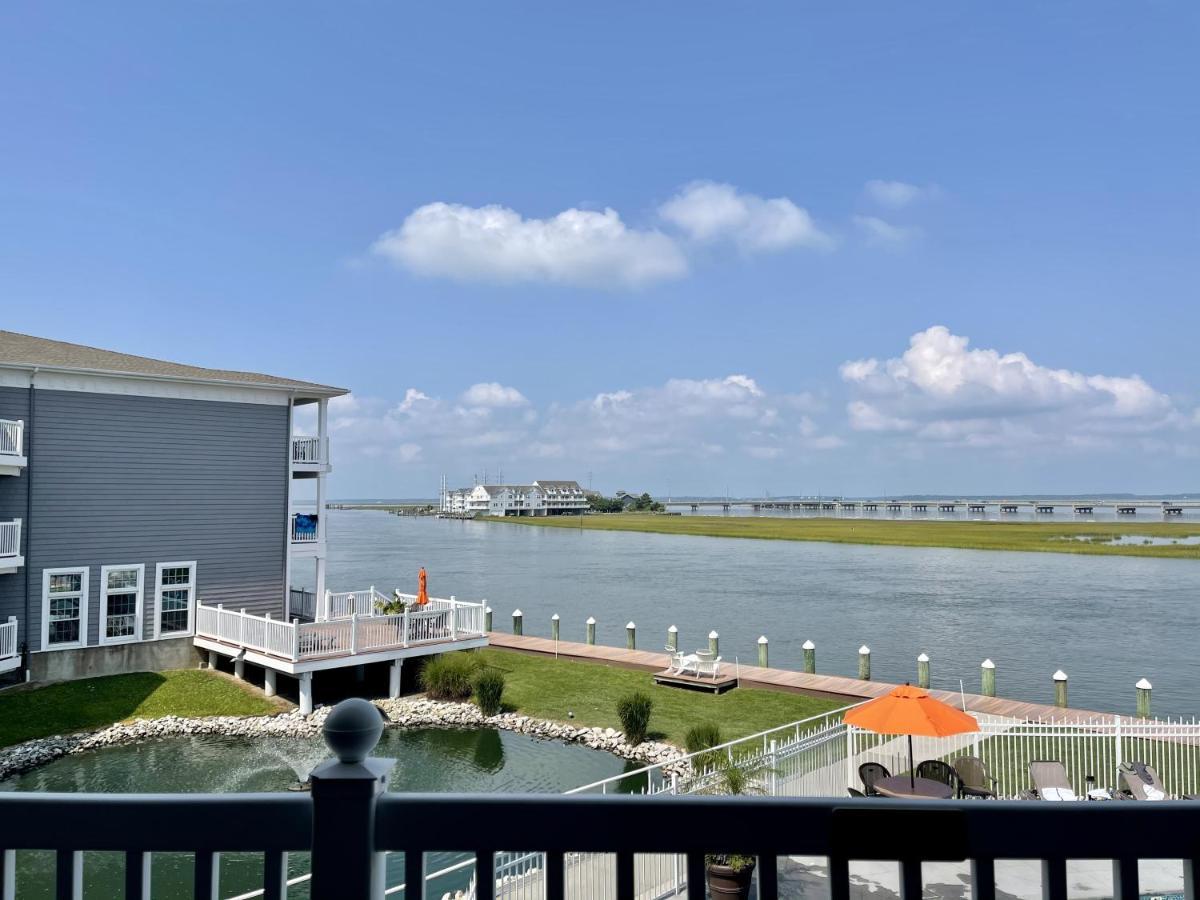 Hotel Comfort Island Bayfront